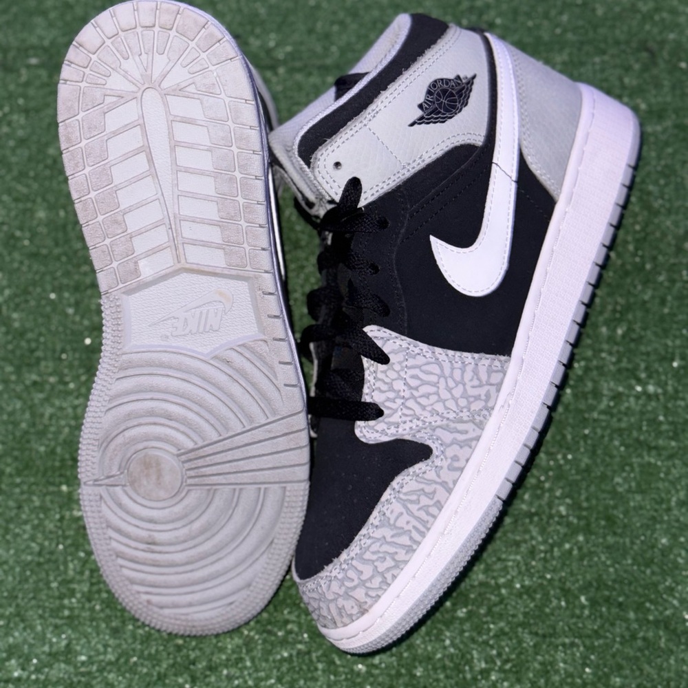 Jordan Kids Black and White Sneakers